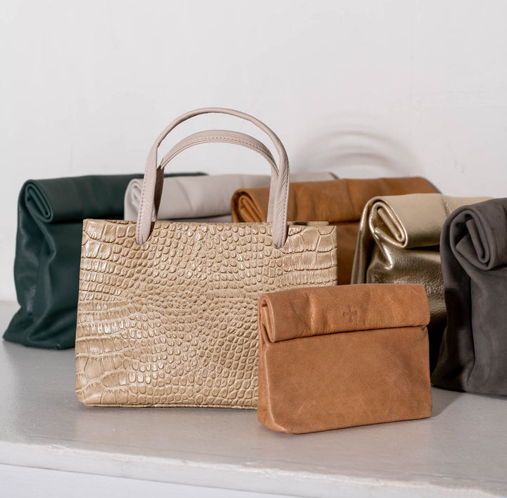 CLASSIC HEIRLOOM HANDBAGS